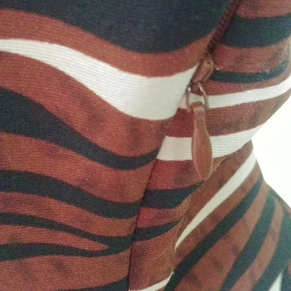 "BIANCA NYGARD" SIZE 12P DRESS, 100% Polyester with zipper on left side - Picture 6 of 9